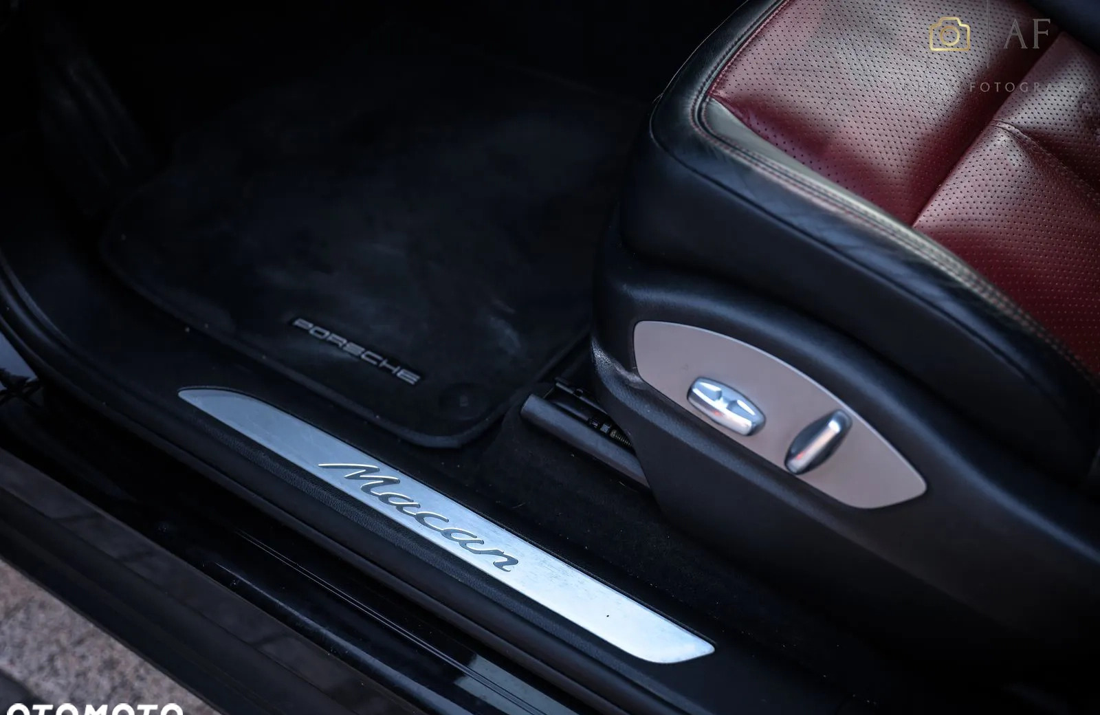 Porsche Macan cena 159900 przebieg: 189000, rok produkcji 2016 z Radom małe 781